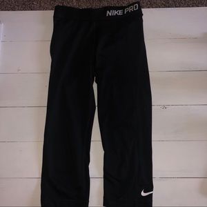 Nike pro dri-fit cropped black leggings
